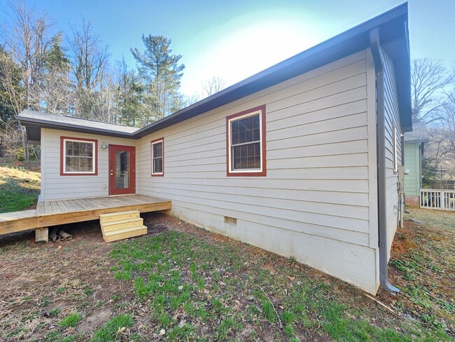 property at 1145 Montreat Rd