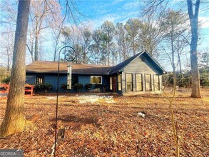 1080 Gordon Combs Rd NW in Marietta, GA - Building Photo - Building Photo