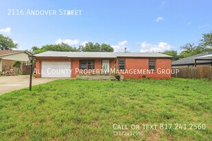 2116 Andover St in Fort Worth, TX - Building Photo