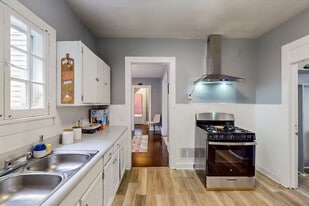 230 Champlain St in Rochester, NY - Building Photo