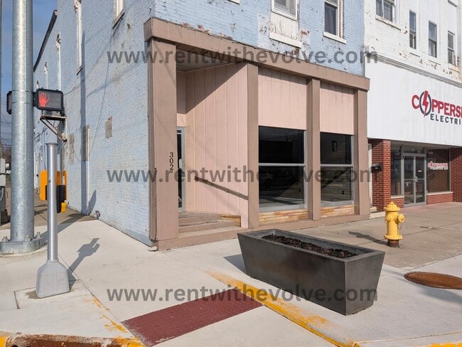 302 N Meridian St in Portland, IN - Building Photo - Building Photo