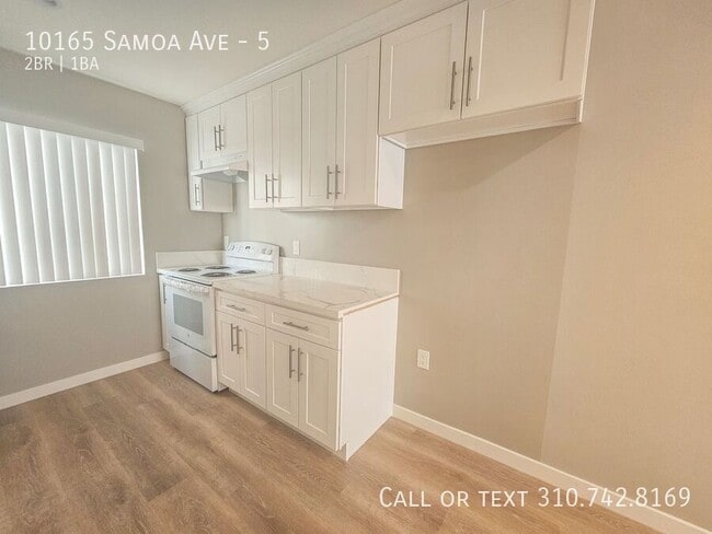 10165 Samoa Ave in Los Angeles, CA - Building Photo - Building Photo