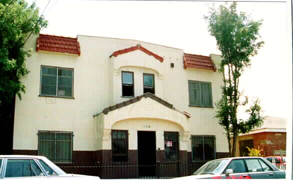 1156 E 17th St in Long Beach, CA - Building Photo - Building Photo