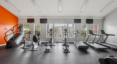 Walker's Crossing in Knoxville, TN - Building Photo - Building Photo