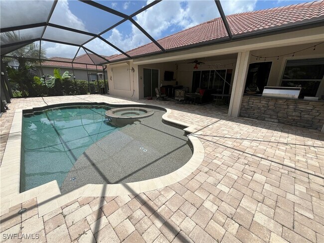26455 Doverstone St in Bonita Springs, FL - Building Photo - Building Photo