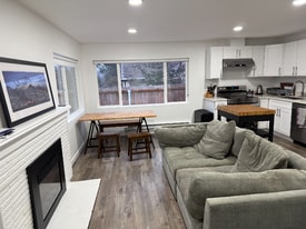 15215 8th Ave NE in Shoreline, WA - Building Photo