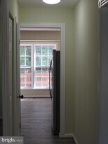 5711 Crownleigh Ct in Burke, VA - Building Photo