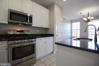 2651 Park Tower Dr in Vienna, VA - Building Photo - Building Photo