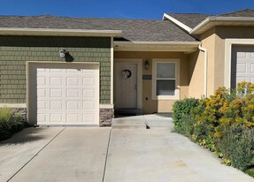 5024 W Slate St in Herriman, UT - Building Photo