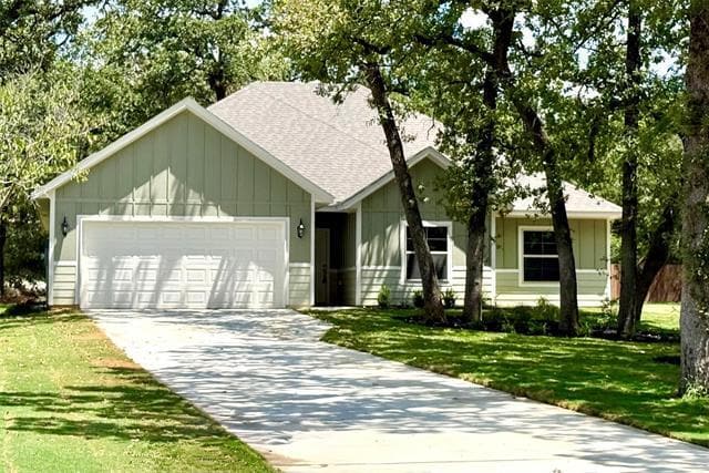 property at 110 Seminole Cove