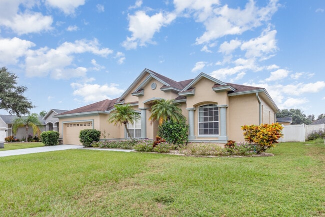 property at 3827 Alamanda Hills Ln