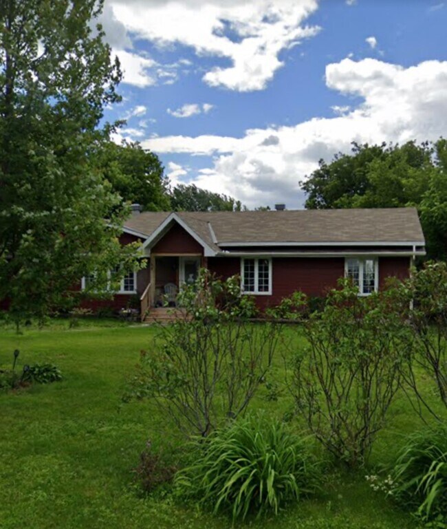 44 Du Patrimoine Rue in Gatineau, QC - Building Photo - Building Photo