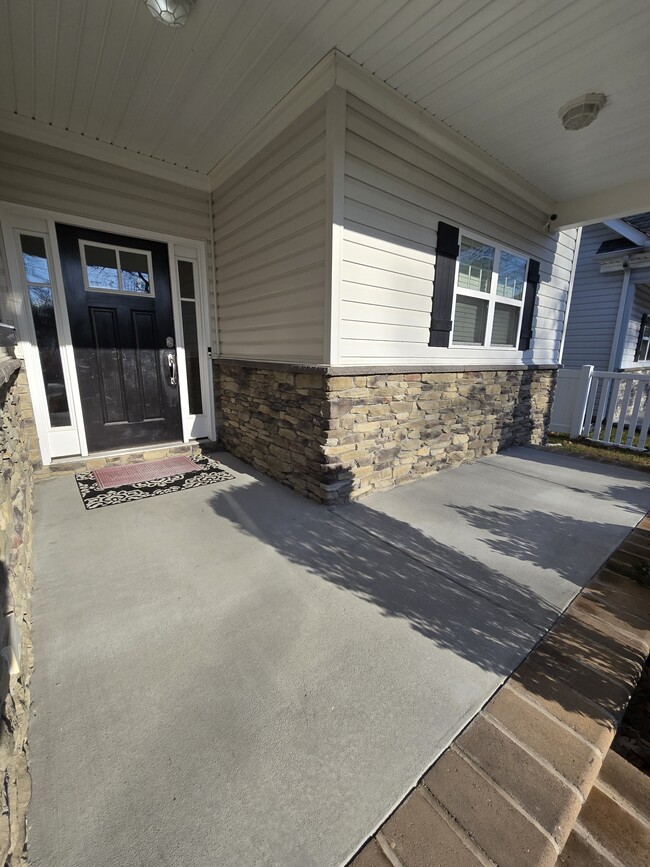 4724 Bruce St in Norfolk, VA - Building Photo - Building Photo