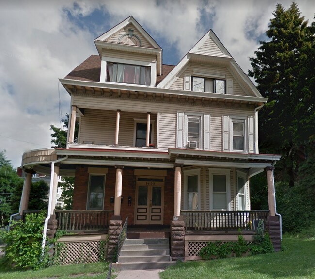property at 1494-1496-1496 Crafton Blvd