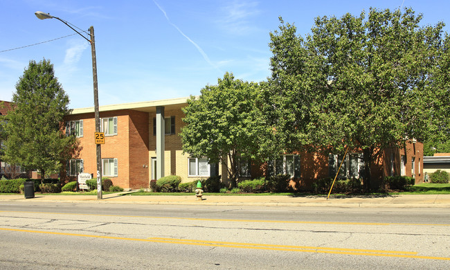 Mayfield Place in Cleveland Heights, OH - Building Photo - Building Photo