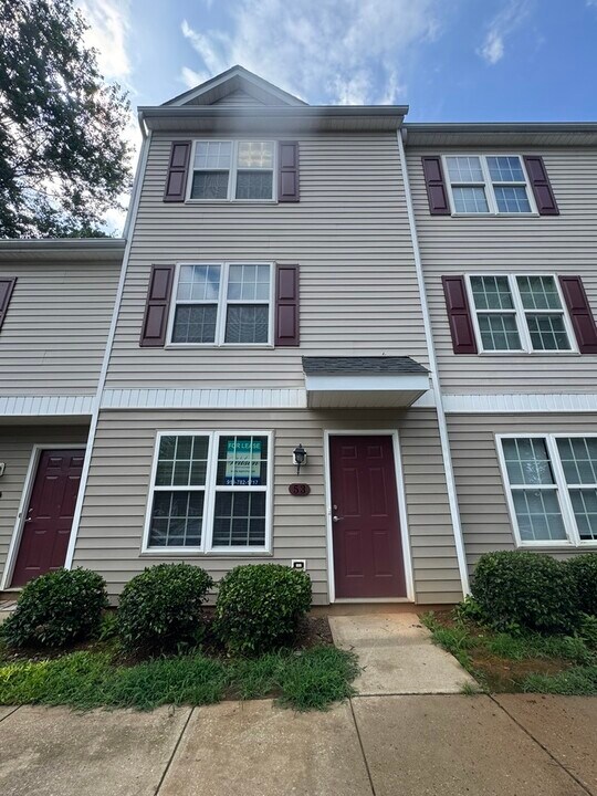 53 Red Ln in Raleigh, NC - Building Photo