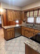 312 Powder Mill Dr in Ashland City, TN - Building Photo - Building Photo