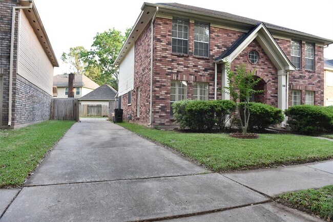 2811 Grants River Cir in Sugar Land, TX - Building Photo - Building Photo