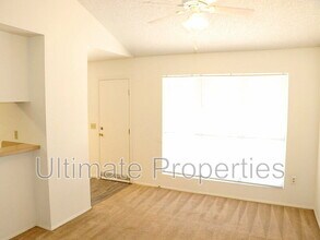 6853 N 78th Ave in Glendale, AZ - Building Photo - Building Photo
