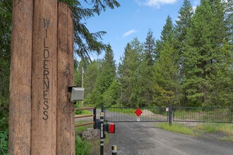 315 Granite Loop in Newport, WA - Building Photo - Building Photo