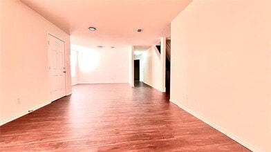 651 Blue Chalk Dr in Cedar Hill, TX - Building Photo - Building Photo