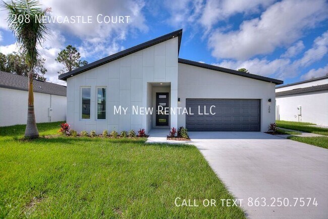 208 Newcastle in Winter Haven, FL - Building Photo - Building Photo