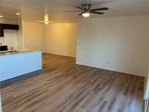 915 E Berk Ave in Kingman, AZ - Building Photo - Building Photo