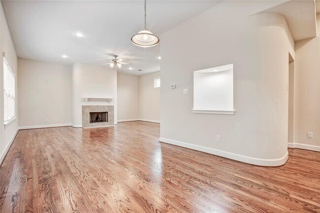 520 Westcross St in Houston, TX - Building Photo - Building Photo