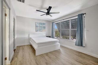 2400 NE 33rd Ave, Unit 211 in Fort Lauderdale, FL - Building Photo - Building Photo
