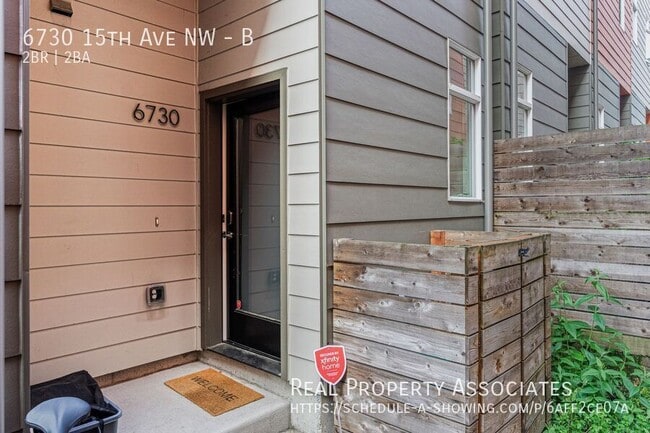 6730 15th Ave NW in Seattle, WA - Building Photo - Building Photo