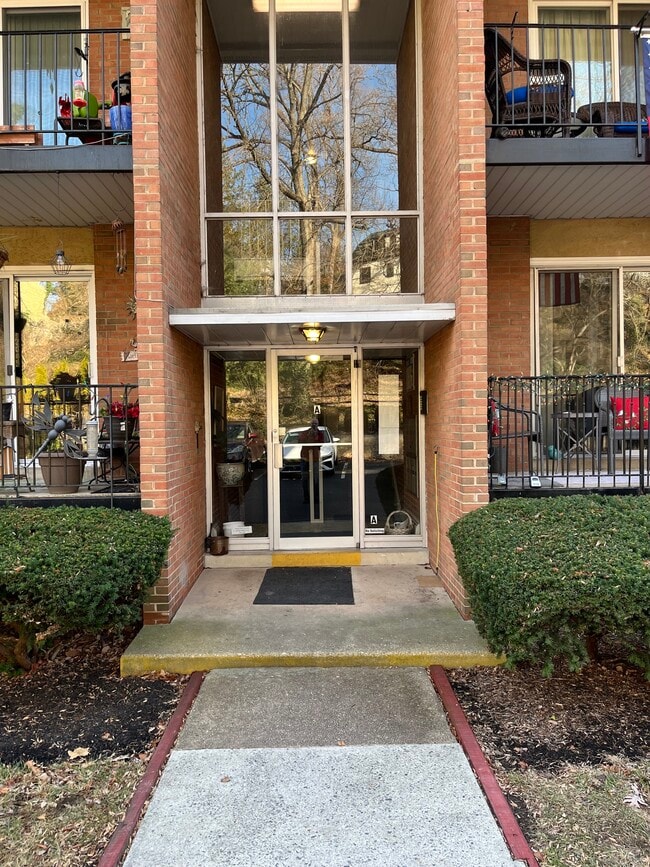 property at 302 River Rd