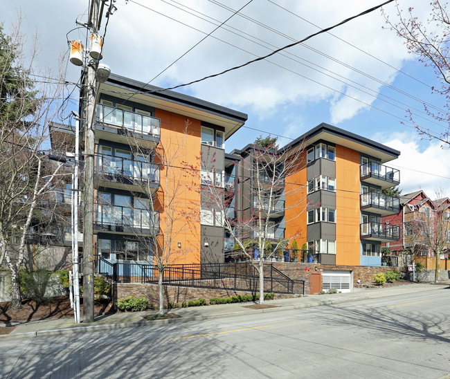 Voyager View Apartments in Seattle, WA - Building Photo - Building Photo