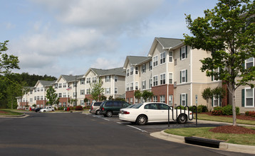 Lakeside Gardens in Durham, NC - Building Photo - Building Photo