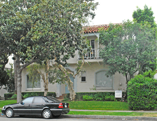 241 S Doheny Dr in Beverly Hills, CA - Building Photo - Building Photo