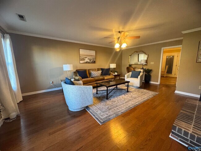 6928 Steeplechase Dr NW in Huntsville, AL - Building Photo - Building Photo