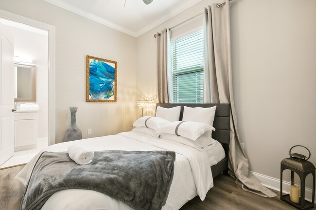 2323 Leonidas St, Unit Beautiful Shared Living