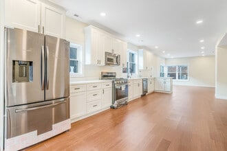 4019 N Tripp Ave in Chicago, IL - Foto de edificio - Building Photo