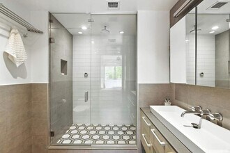 152 Withers St, Unit 2B in Brooklyn, NY - Building Photo - Building Photo