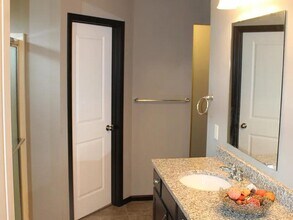 5720 Ranier Ln N in Plymouth, MN - Building Photo - Building Photo