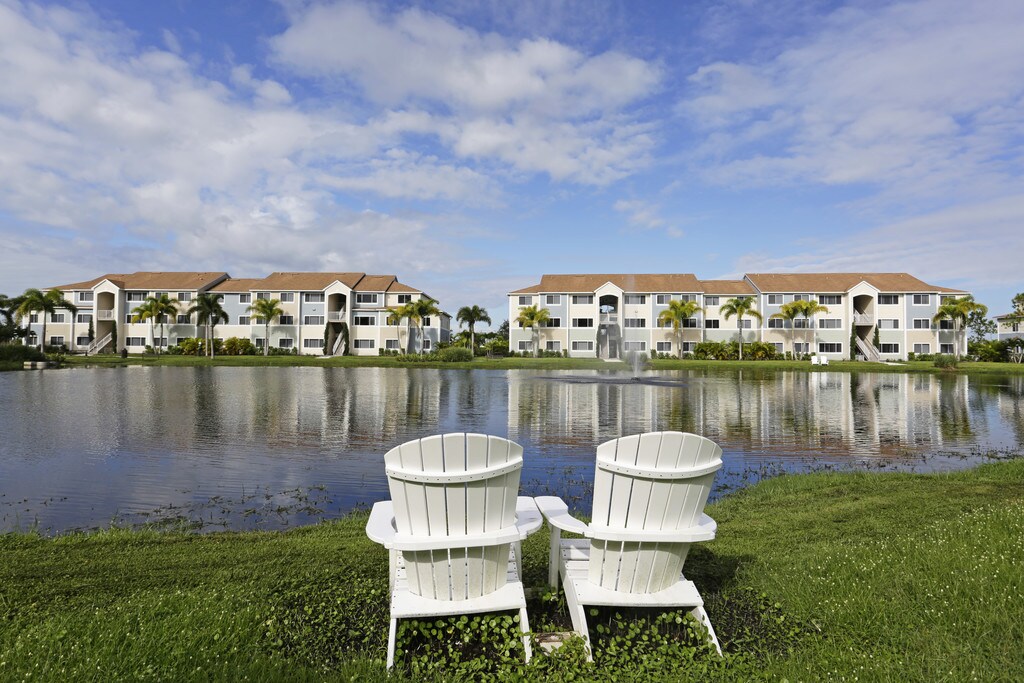 Lexington Palms at The Forum Ft. Myers, FL Apartments