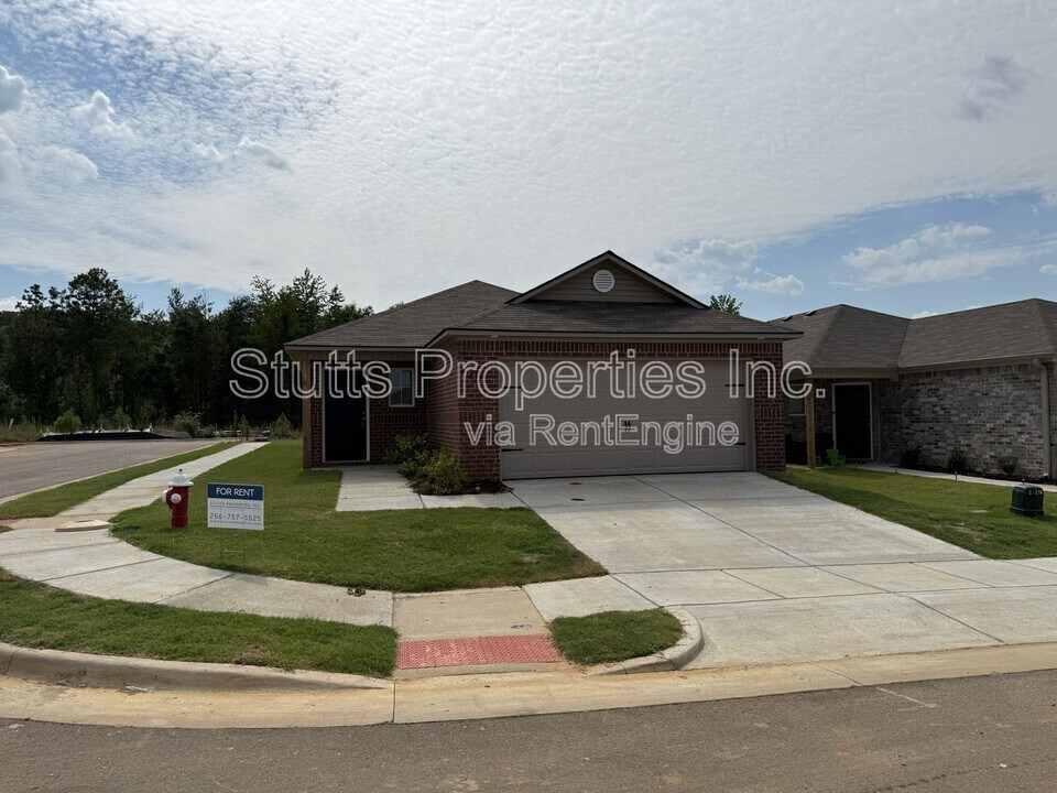 4134 River Bend Rd in Decatur, AL - Foto de edificio