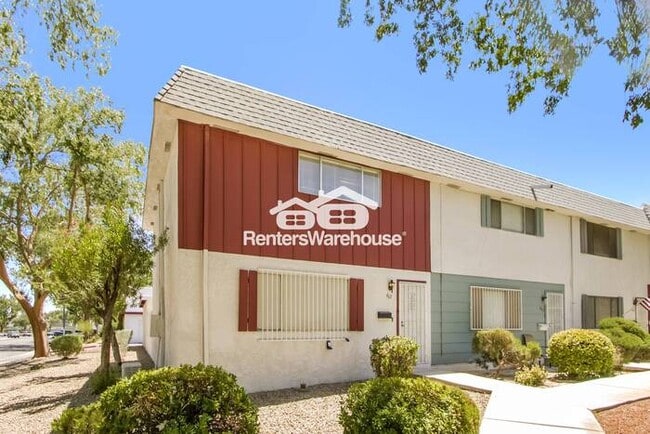 property at 661 Greenbriar Townhouse Way