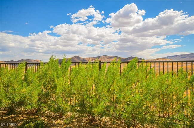property at 12457 Heritage Bend Dr