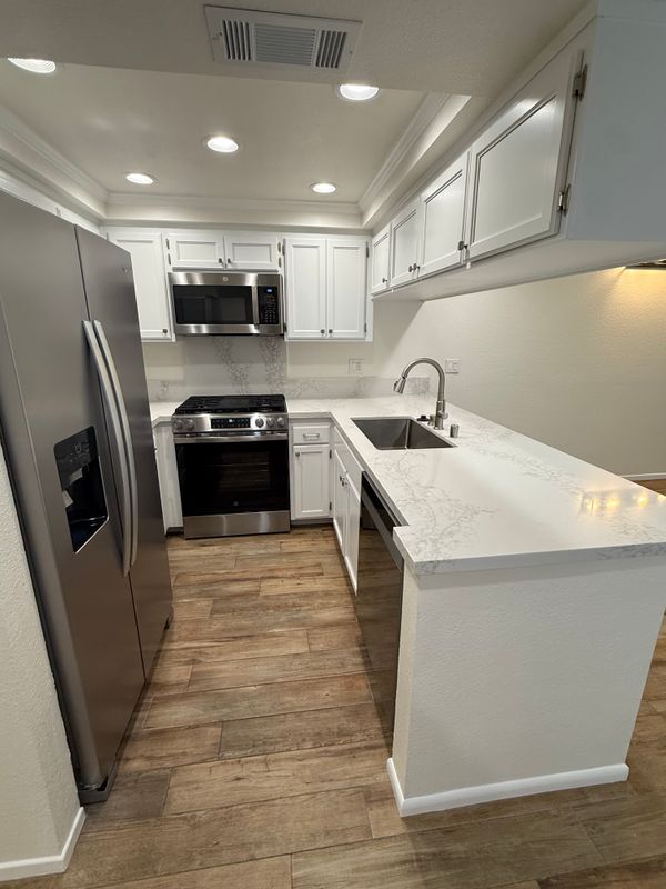 43334 32nd St W in Lancaster, CA - Building Photo - Building Photo