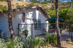 5553 Yerba Anita Dr, Unit YAD #1 in San Diego, CA - Building Photo