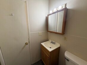 1016 Camaro Dr in Danville, IL - Building Photo - Building Photo