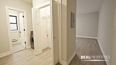 701 W Brompton in Chicago, IL - Building Photo - Building Photo