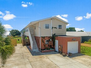 22107 Bataan Ave in Panama City Beach, FL - Building Photo - Building Photo