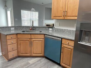 2000 Breck Ave in Virginia Beach, VA - Building Photo - Building Photo