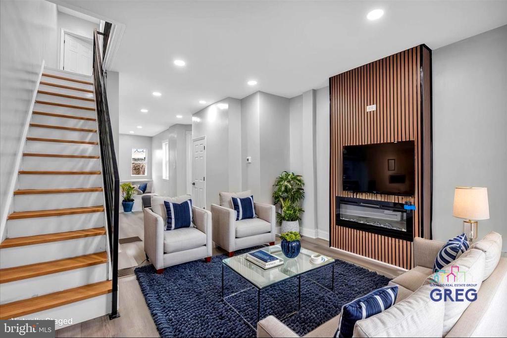 4229 Romain St in Philadelphia, PA - Building Photo